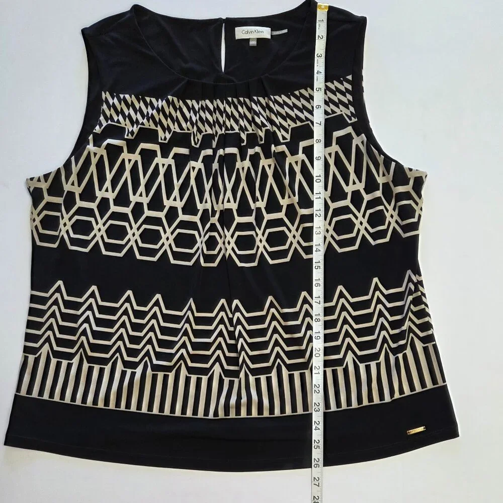 Calvin Klein Sleeveless Geometric Pleated Neckline Print Blouse, Black/Tan, 2X